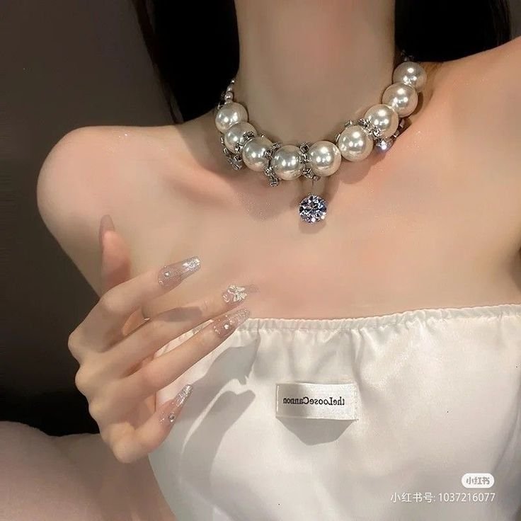 big pearl necklace
