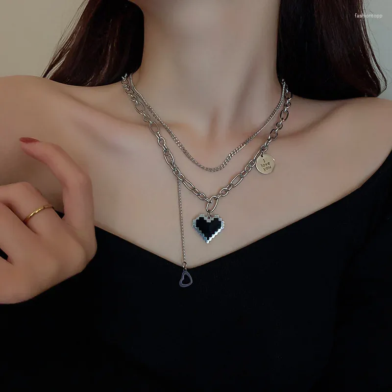 black heart pendant chain necklace